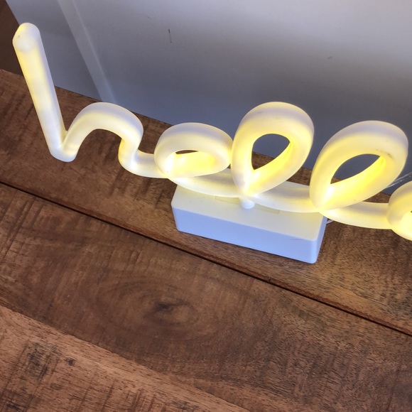 LED light 💡 - Picture 3 of 3